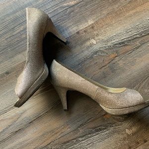 Peep toe glitter heels